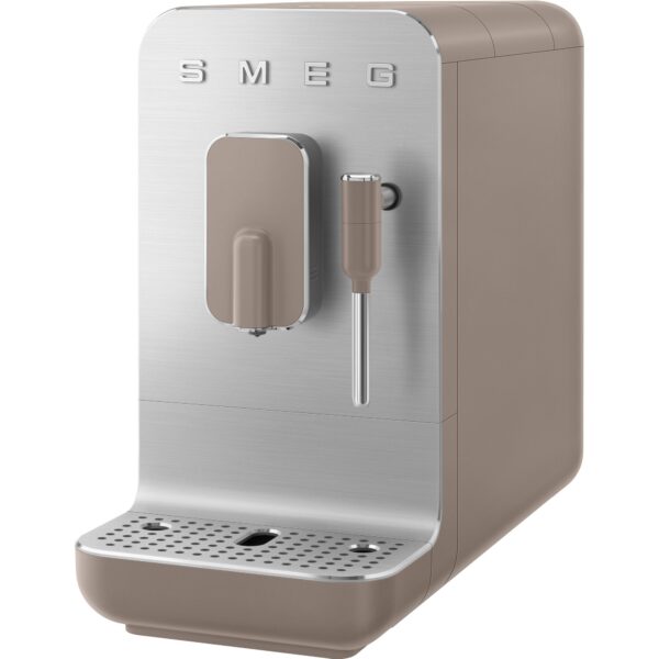 BCC02TPMEU espressomaskine m. mælkskummer