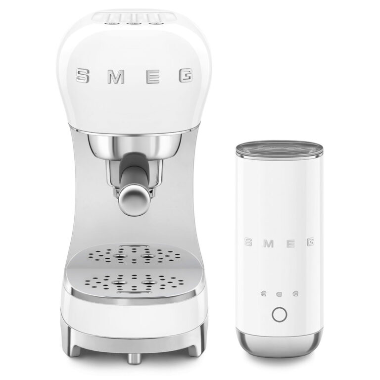 Smeg ECF12WHEU manuel espressomaskine med mælkeskummer, hvid