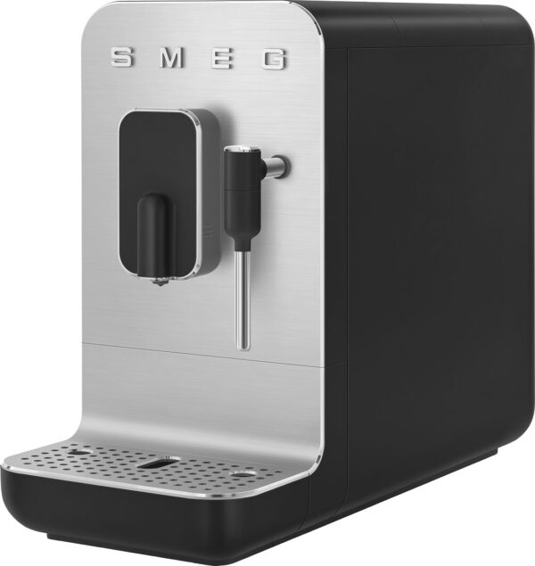 Smeg espressomaskine BCC02BLMEU (sort)